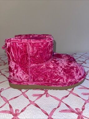 Ugg Plush Velvet Ankle Boots - Pink LP Women’s size 6